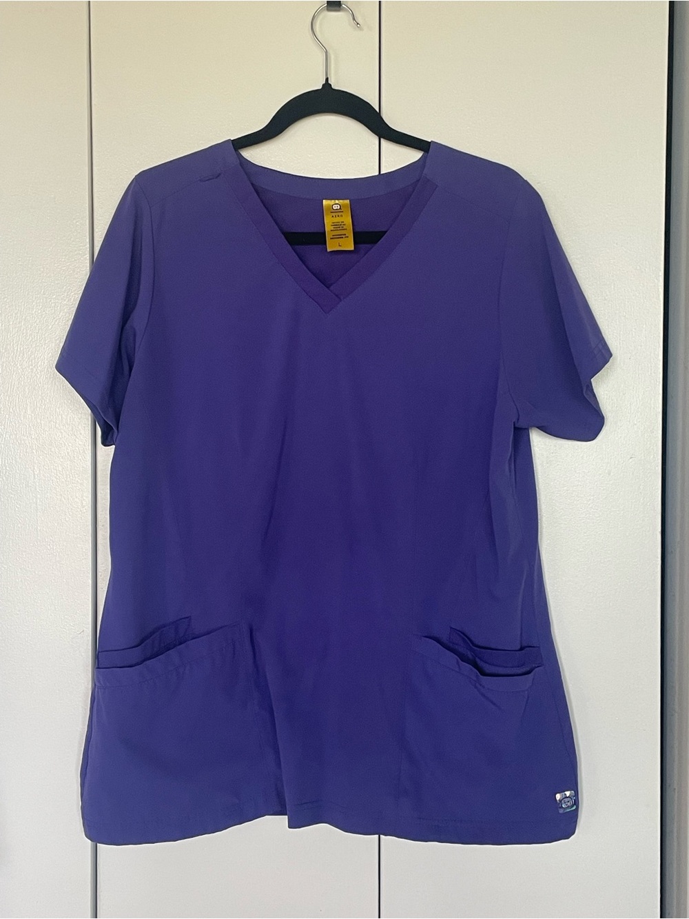 WonderWink Women's V-Neck Scrub Top in Purple